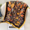 Halsdukar 90 90 cm Kerchief Four Seasons Luxury Square Silk Europe och America Fashion Bandannas Lattice Print Sunscreen Shawls