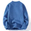 Menströjor Autumn Winter Sticked Men mode Casual Knitting Clothing O Neck Blue Black Pullovers Warm Solid Sweater Man 231216