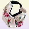 Silk Cross Knottade kvinnor pannband Fashion Luxury Girls Flowers Hair Bands Scarf Accessories Gifts headwraps utan Box82970038141615