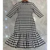 Casual Dresses 11.23 Women Fashion Simple Plaid Round Neck Collect Waist Slim Ruffled Hem Mermaid Dress