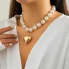 Colares pingentes exagerados ocos em forma de coração colar elegante bola grande imitação de pérola gargantilha nnecklace jóias de banquete feminino