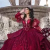 Röda quinceanera klänningar blomma klänning tyll pärla av axelpartyklänningen