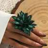 Bagues de cluster Bohême Vert Tissu Zircon Lotus Fleurs Métal Exagérer Bague Belle Summer Beach Vacances Bijoux Huanzhi 2023 INS