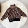 プルオーバーフーディーキッズデザイナー服ベビープルオーバーガールズボーイズセーターキッド服カーディガンユニセックス秋の冬のスウェットシャツは暖かくなります