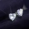 Män kvinnor ny trendig 925 sterling silver 1ct 2ct hjärta moissanite diamant studs örhängen trevlig gåva till vän