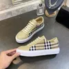 2024 Designer Vintage Sneakers Check Shoes Lattice Men Casual Shoes Calfskin Embossed Leather Canvas Shoes Patched Nylon Trainers Platform Sneaker