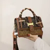 2024 New Designer Womens Crossbody ombro Pequeno cinto largo da primavera Bolsa mensageira portátil portátil