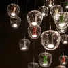 ペンダントランプモダンミニマリストクリエイティブ透明なガラスアップルLEDシャンデリアベッドルームリビングルームダイニングマルチカラー装飾ライト
