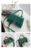 2024 Nuevo diseñador Crossbody Shoulder Net Red Womens Casual Messenger Alligator negro Pequeño bolso cuadrado