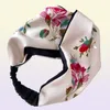 Silk Cross Knottade kvinnor pannband Fashion Luxury Girls Flowers Hair Bands Scarf Accessories Gifts headwraps utan Box82970038141615