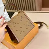 Kahverengi gerçek deri kadın omuz çantası pochette totes ünlü marka tasarımcısı kadın messenger çantaları paris katı mektup crossbody çanta moda kadın omuz çantaları