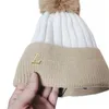 Chapeaux d'hiver de marque pour femmes et hommes, bonnet doux de styliste avec Pom en fausse fourrure pour femmes, casquette de Ski tricotée épaisse, chapeau chaud