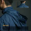 Taktiska jackor Summer Lightweight Tactical Jacket Men Windbreaker Thin Skin Hooded Raincoat Militär Quick Dry Breatble Waterproof Jacketl231218