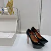 Стили для обуви высокие каблуки Женщины патентные кожаные насосы вечеринка сандал чистый шелк бренд дизайн одежды