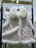 Womens Down Parkas Winter Fashion Goose Vest Natural Fox Fur Collar Waistcoat Luxury Puffer Jackets kläder 231218