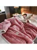 Dekens Coral Fleece Herfst Winter Warm voor Bed 3 Lagen Dikker Flanellen Deken Quilt Zacht Comfortabel Warmte Quilts Wasbaar 231218