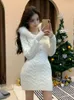 Grundlegende Casual Kleider Winter Weihnachten Gestrickte Pullover Kleid Mit Kapuze Frauen Schlank Bodycon Y2k Mini Kleid Pelz Weibliche Kleid Koreanische Elegante 231218