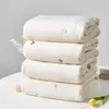 Couvertures Emmaillotage bébé hiver couverture pour né né Swaddle poussette infantile couche jeter couverture polaire literie bébé accessoires couvre-lit 231218