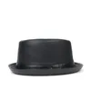 Boinas Hombres de cuero Balck Pork Pie Sombrero para papá Fedora Fasgion Gentleman Flat Bowler Porkpie Tamaño superior S M L XL