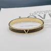 Titanium Steel Gold Rose Women Bangle Armband Ladies Letter V Leather Wedding Anniversary Birthday Present Jewelry275J