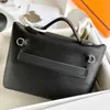 Akilyle lyxdesigner Totes Bag handgjorda vaxtråd 2424 Mini Original läder skarvad Swift Leather Crossbody Dumpling Handväska