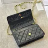 Luxury Solid Mini Diamond Checkered Design Package Fashion Bag Walls Luxury Button Strap