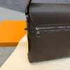 Diseñadores Bolsas de mensajero Hombres Mujeres Totes Bolsa Calidad PU Cuero CrossBody Maletín Hombro Hombre Bolsa con monedero Bolsos de embrague Mochila Monedero