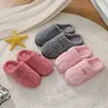 Pantoufles d'hiver pour femmes et hommes, chaussures de maison en fourrure, diapositives moelleuses, pantoufles chaudes en peluche, pour chambre à coucher, en coton, 231219