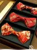 Bow Ties Bowtie Erkekler Çince Antik Parçalı Desen Büyük Kırmızı Bowknot Resmi Elbise Damat Düğün Adam Grubu