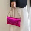 Sacs de soirée Sac à bandoulière pour femme Pochette en cuir Bourse de mariage Fête de bal Enveloppe Sac à main Argent Bandoulière avec chaîne 231218