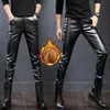 Calças masculinas de couro falso elástico preto fino ajuste motocicleta negócios casual veludo forrado calças do plutônio para masculino 240102