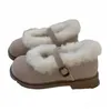 Chaussures simples en peluche boutonnées à bouche peu profonde pour femmes hiver 2023 nouvelle isolation en peluche polyvalente chaussures en coton Mary Jane chaussures plates de style universitaire