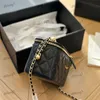 Makeup Bag Designer Womens Shoulder Bag Leather Diamond Gold Hardware Metal Clasp Luxury Handbag Matelasse Chain Crossbody Bag Box Purse Fashion Bags Purse 11/18cm