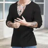 Maglioni da uomo Uomo Primavera e Autunno Versatile Moda Casual Profondo scollo a V Camicia sexy slim a maniche lunghe tinta unita lavorata a maglia per