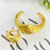 Bröllopsmycken sätter lyx 18K Guldplätering för kvinnor Dubai Copper Armband Ring African Bridal Party Accessories Gift 231219