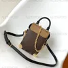 Camera Box M82465 Women Designer Crossbody Bag Luxury Mini Flap Bag med topphandtagkedjepåsar Metallhörn och tappar Purse Lady Crossbody Bags Fashion Purse