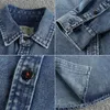 Męskie koszule na zwykłe koszulki Patchwork Design Sense Mnisted to Robienia Old Botton Denim Shirt dla mężczyzn Retro Khaki Trend Płaszcz młodzieżowy