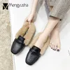 Real Rabbit Fur Slippers Femmes Sqaure Cover Toe Mules Low Flats Talons glisse chaussures Furry Pantufa Fluffy Hair Flipflops Ladies 231219