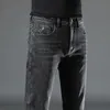 Jeans da uomo 2024 Primavera Autunno Uomo Gioventù Retro Semplicità Pantaloni skinny a matita Stretch Cotone dritto Comodi pantaloni in denim 231218