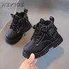 Stiefel Kindermode Stiefel Winter Verdickte Jungen Mädchen Rutschfeste Warme Lederstiefel Seitlicher Reißverschluss Einfarbige Kinder Freizeitschuhe 231218