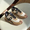 Nowy styl platforma przepływ Sneakers Kobiety Mężczyzn Runner Nylon zamszowe koronkowe buty swobodne buty miękkie górne płótno buty miód guma fala podeszwa buty deerskin deersin designer buty