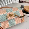 Borsa a tracolla con patta quadrata mini scozzese bicolore di design Cinturino in pelle regolabile con catena di chiusura in oro invecchiato 18x12 cm Borsa a tracolla da donna bella portamonete valigia