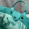 24C Bolsa De Praia Designer Mulheres Bolsa De Ombro Covhide Cópia Clássica Prata Hardware Bolsa De Luxo Matelasse Chain Crossbody Bag Travel Airport Bags Mommy Bags 34cm