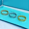 Tiffanyes Rings Tasarımcı Kadınlar Orijinal Kalite Yüzük Takı Yüzüğü Düz Renk Hoş Yüzük Çok yönlü şık basit