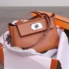 Akilyle Sac fourre-tout de luxe de styliste fait à la main en cuir véritable pour femme 2424mini sac à bandoulière unique petit sac à dos