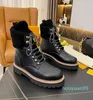 Damesschoenen Winter Wollen Laarzen Designer Schoenen Winter Grove Hak 100% Leer Flamingo's Liefde Medaille Woestijn Boot Lace Up Dame Dikke Hoge Hakken Maat