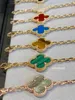 Van 4/quatre feuilles Cleefly Clover Charm 6 couleurs Bracelets bracelet chaîne 18 carats or Agate coquille nacre pour femmes fille mariage en grosejbto