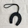 Klasyna 100pc/partia PU skórzane konno kopyt horseshoe torebka kluczowe łańcuchy kluczy akcesoria dla kobiet i dziewcząt