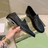 Tasarımcı Lofers Princetown Terlik Orijinal Deri Katır Kadın Loafers Metal Zinciri Konforlu Sıradan Ayakkabı Dantel Dantel Kadife Terlik