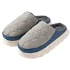 Pantoufles Chaud hiver hommes pantoufles sandales chambres maison coton chaussures intérieur plate-forme chaussures Famale en peluche Couple dames pantoufles 231219